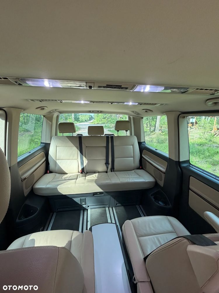 Volkswagen Multivan - 21