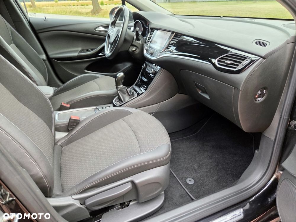 Opel Astra - 35
