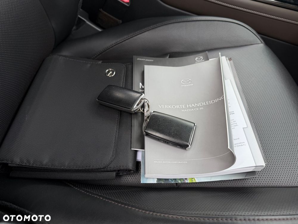 Mazda CX-30 - 32