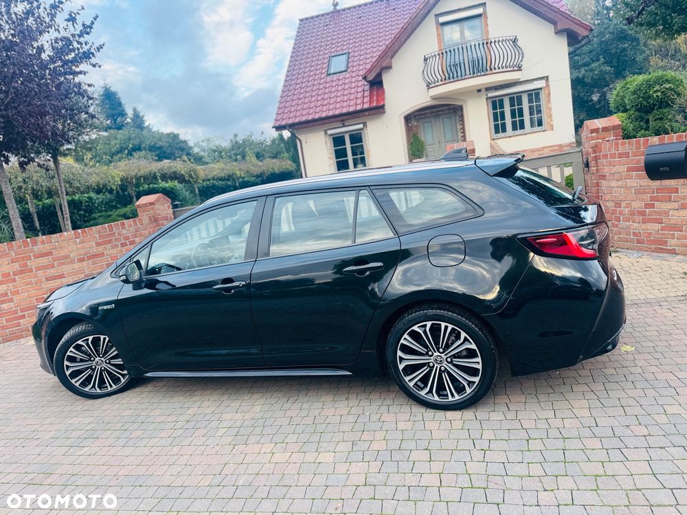 Toyota Corolla 2.0 Black&White - 37