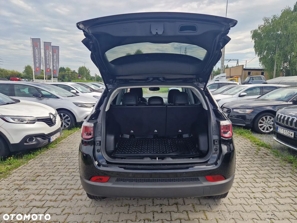 Jeep Compass - 8