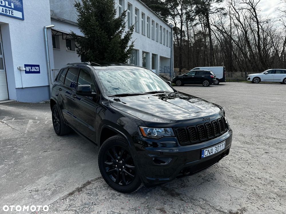 Jeep Grand Cherokee - 1