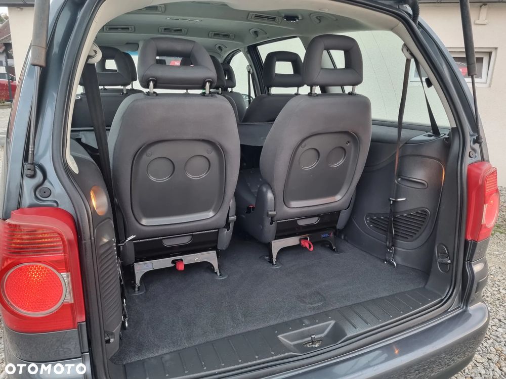 Volkswagen Sharan 1.9 TDI Family - 19