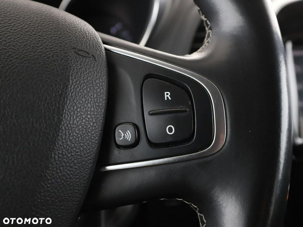 Renault Captur TCe 150 EDC GPF BOSE EDITION - 30