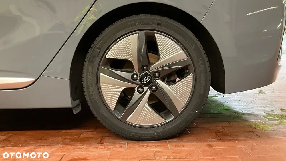 Hyundai IONIQ Plug-in hybrid Premium - 19