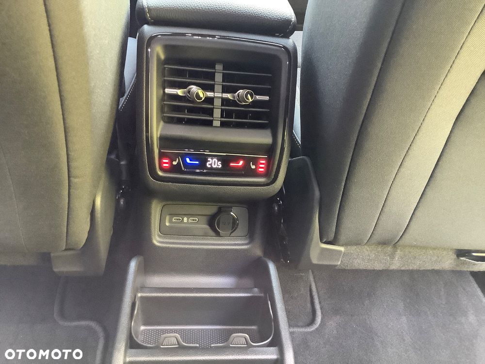 Skoda Kodiaq 2.0 TDI 4x4 Selection DSG - 25
