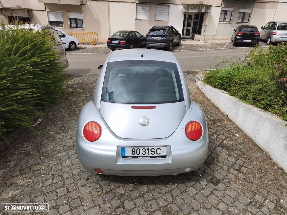 VW New Beetle 1.6 - 6