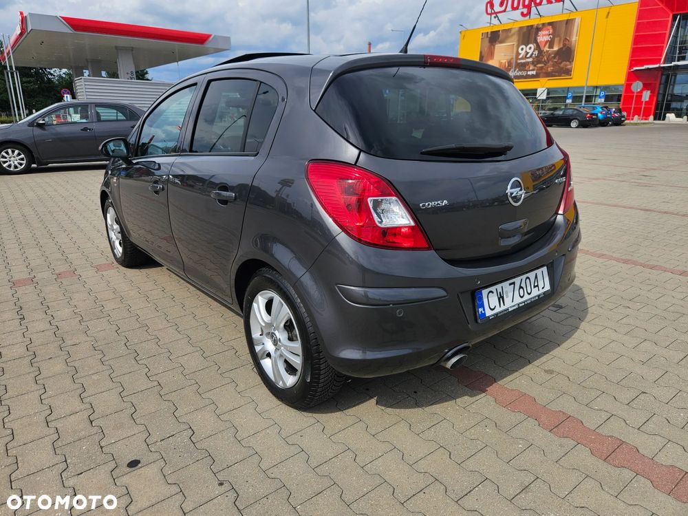 Opel Corsa 1.2 16V Essentia - 10