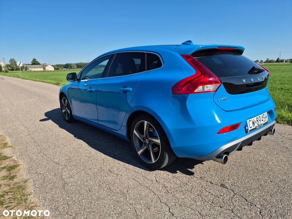 Volvo V40 D4 R-Design - 6