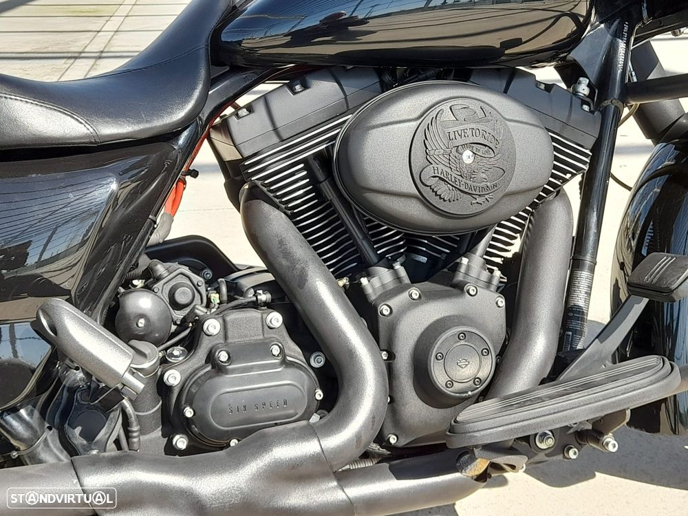 Harley-Davidson FLHXS Street glide - 8
