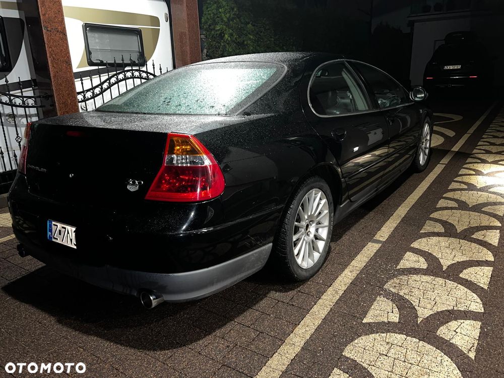 Chrysler 300M - 5
