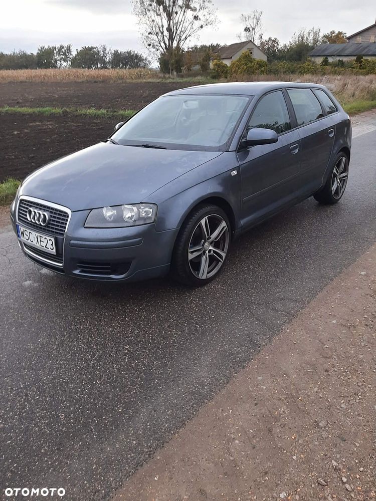 Audi A3 Sportback - 1