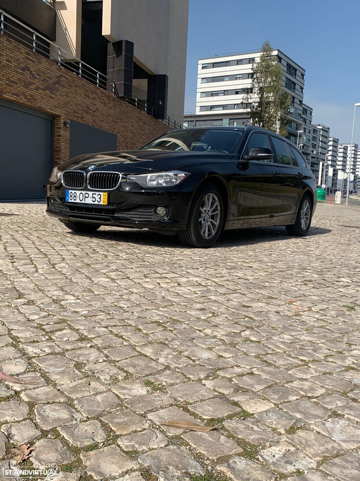 BMW 318 d Touring Auto Line Modern - 4