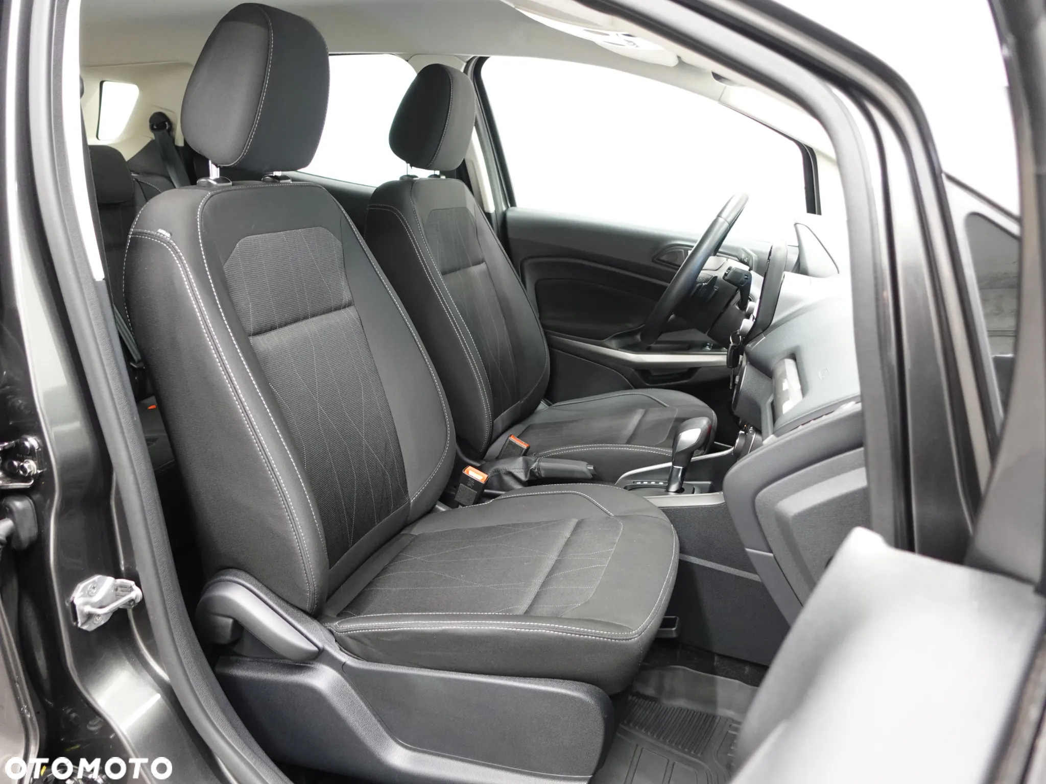 Ford EcoSport 1.0 EcoBoost TREND - 27