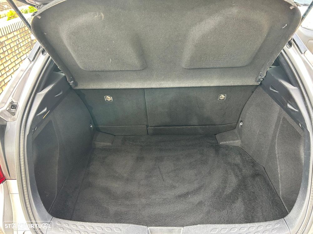 Toyota C-HR 1.8 HSD Exclusive - 28