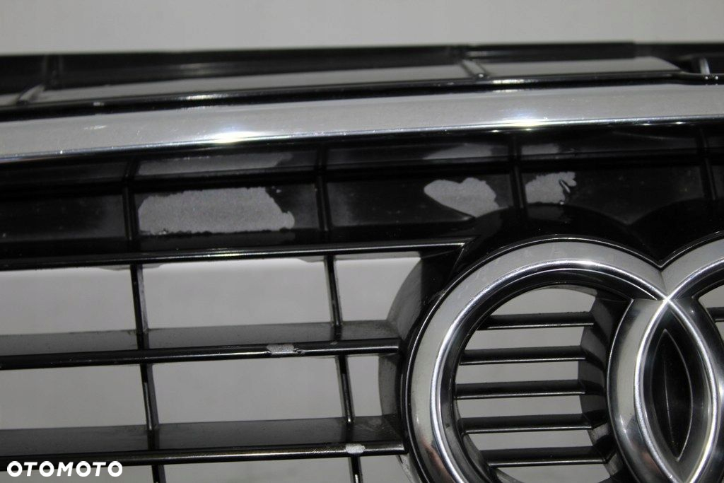 Audi A1 8X0 Grill Zeszła Farba - 3