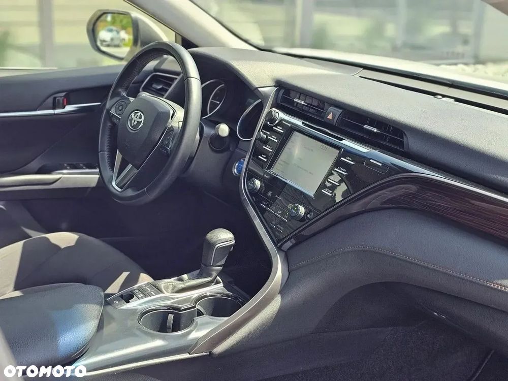 Toyota Camry 2.5 Hybrid Prestige CVT - 21