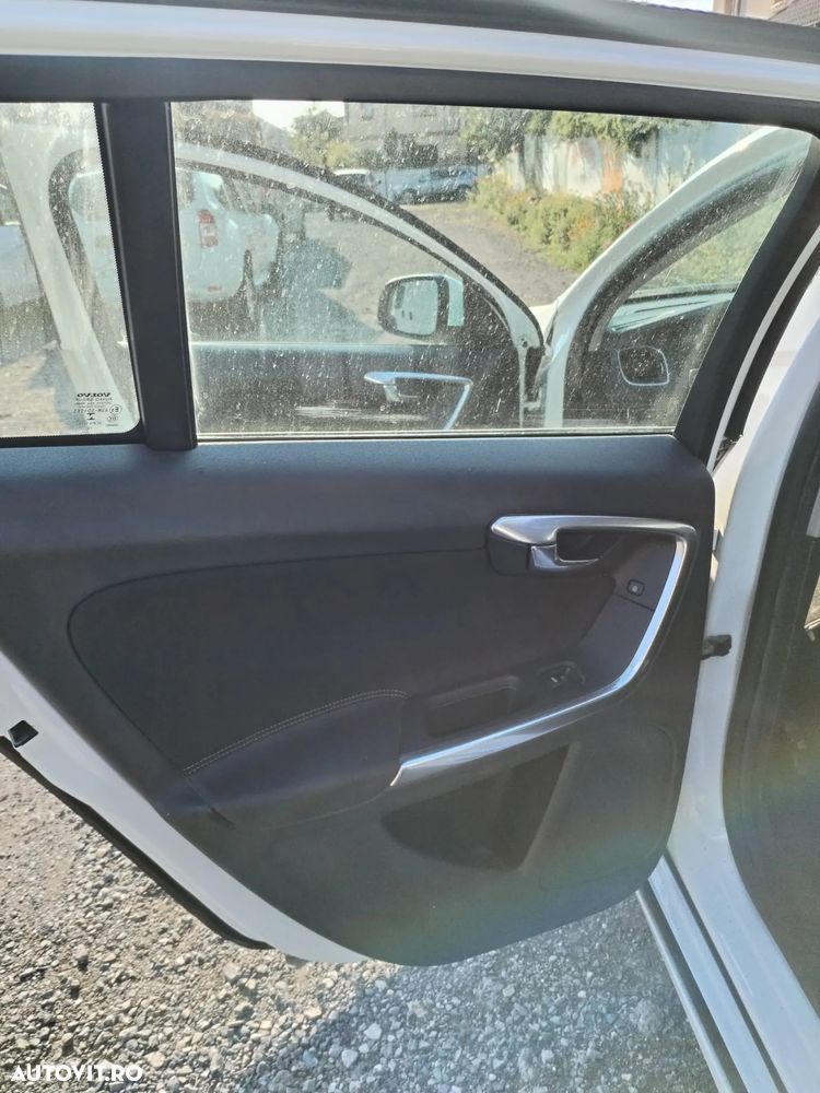 Volvo V60 D2 ECO Start-Stop Kinetic - 8