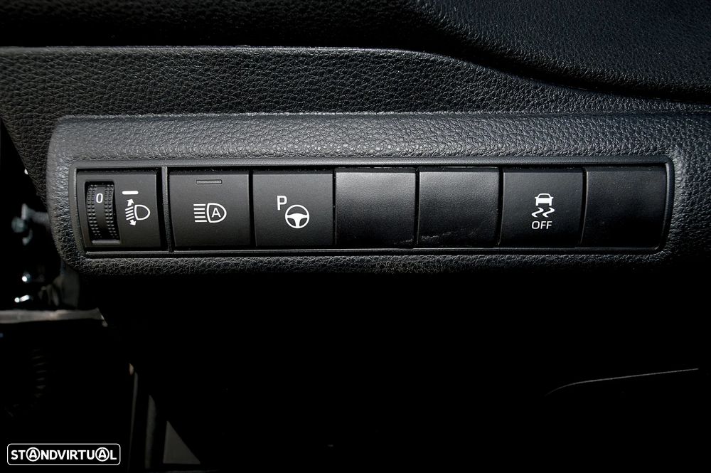 Toyota Corolla Touring Sports 1.8 Hybrid Exclusive - 21