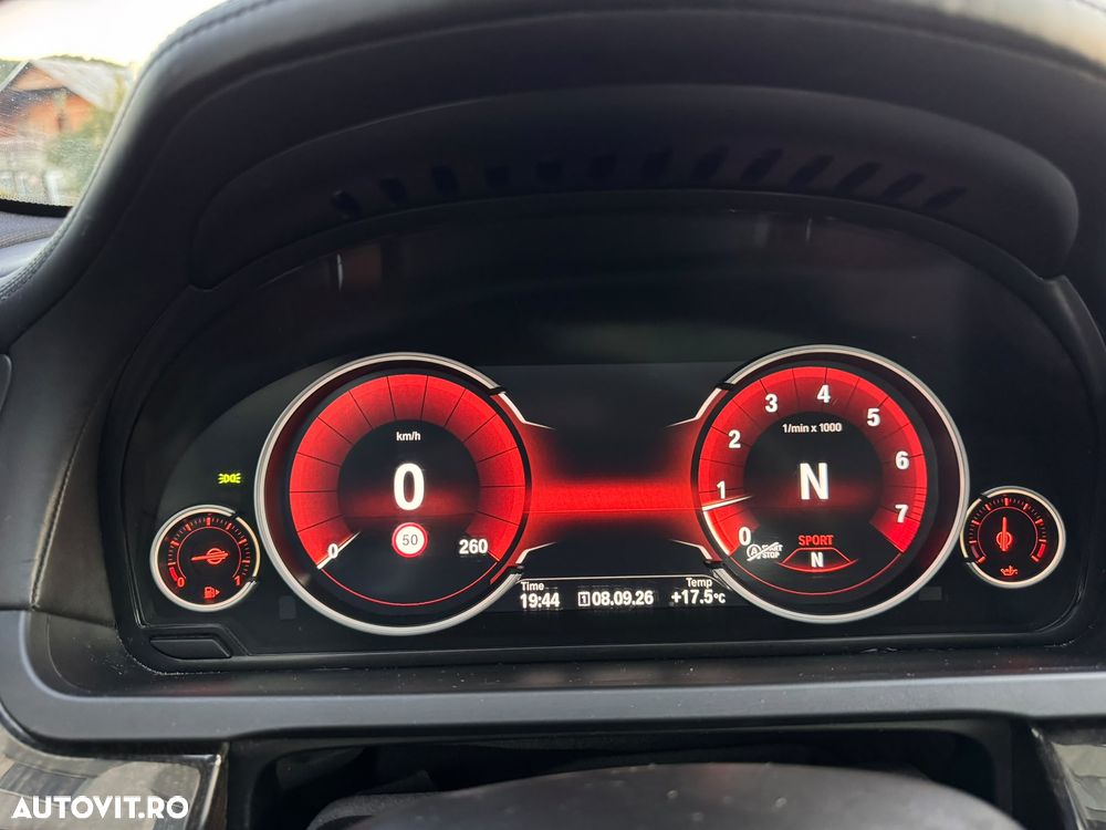 BMW Seria 7 740i Aut. - 9