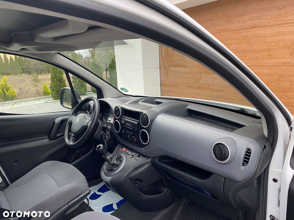 Peugeot PARTNER - 30