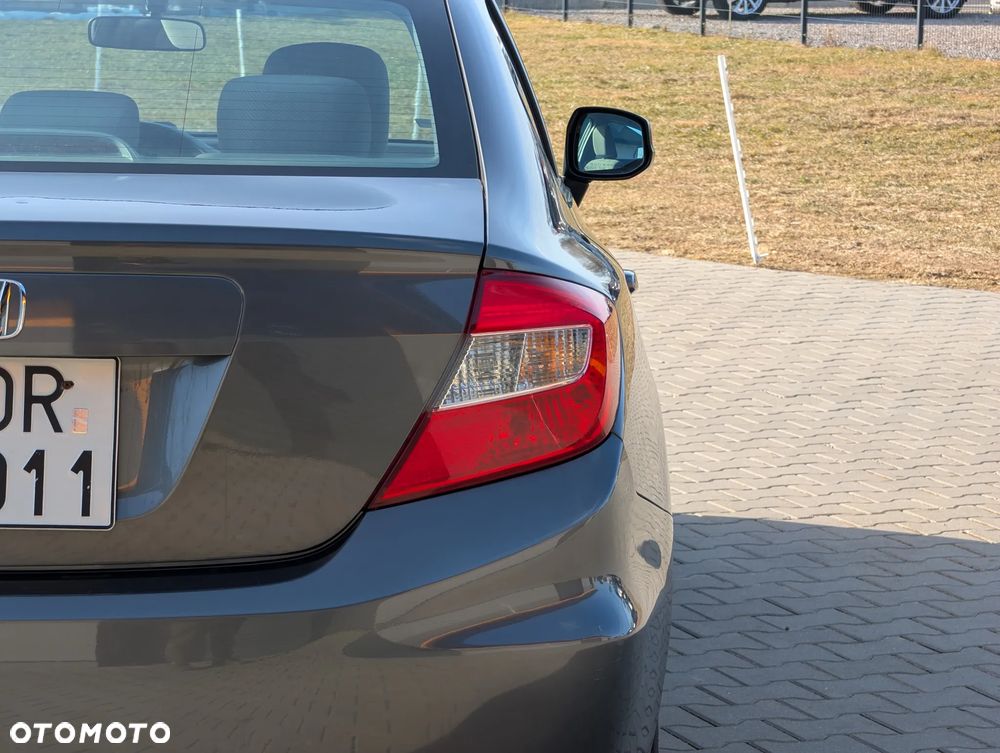 Honda Civic 1.8 Executive i-SHIFT - 8