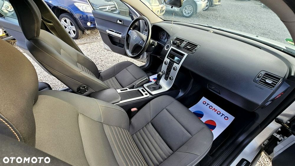 Volvo V50 - 22