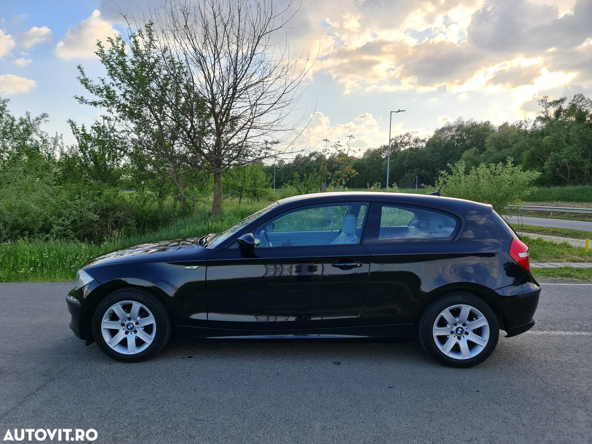 BMW Seria 1 116i - 8