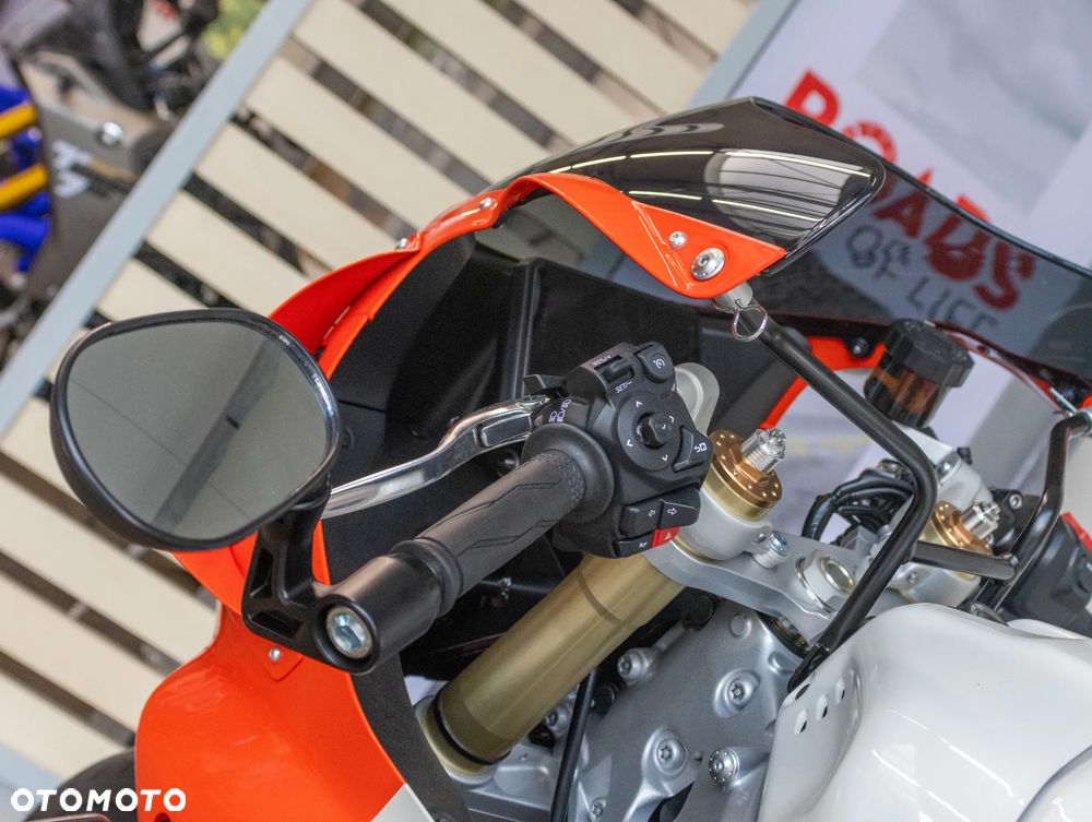 Yamaha MT - 6