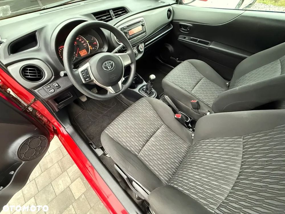Toyota Yaris 1.0 VVT-i - 8
