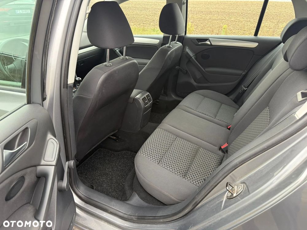 Volkswagen Golf - 11