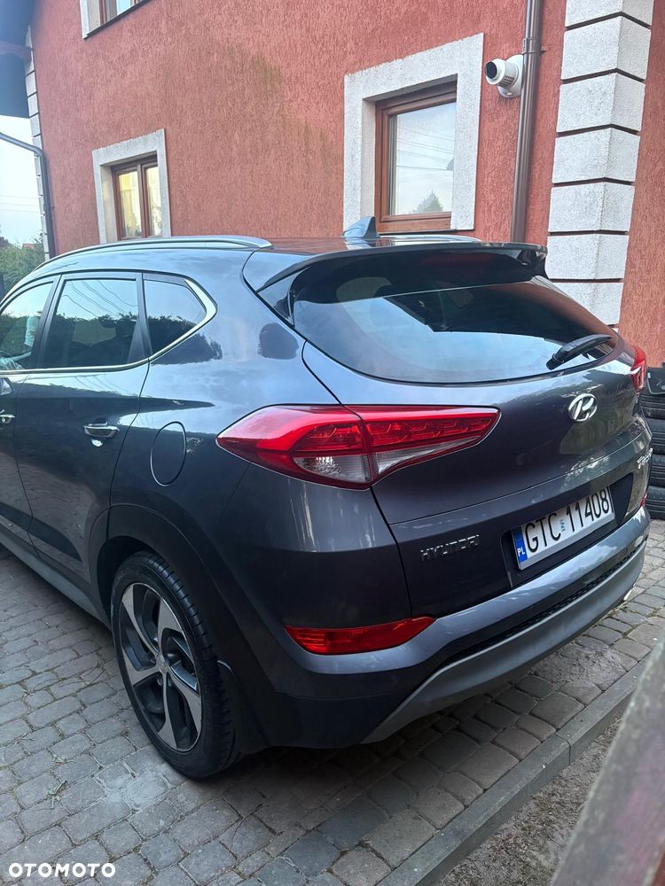 Hyundai Tucson 2.0 CRDI BlueDrive Style 2WD - 8