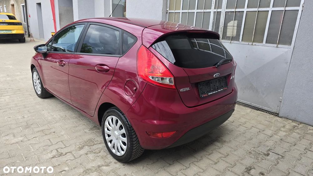 Ford Fiesta 1.25 Celebration - 14