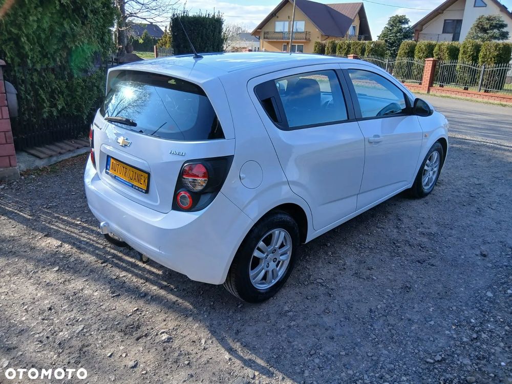 Chevrolet Aveo 1.4 16V LT - 13
