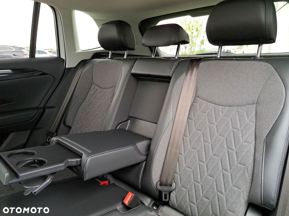 Volkswagen Tiguan 1.5 eTSI Life Plus DSG - 36