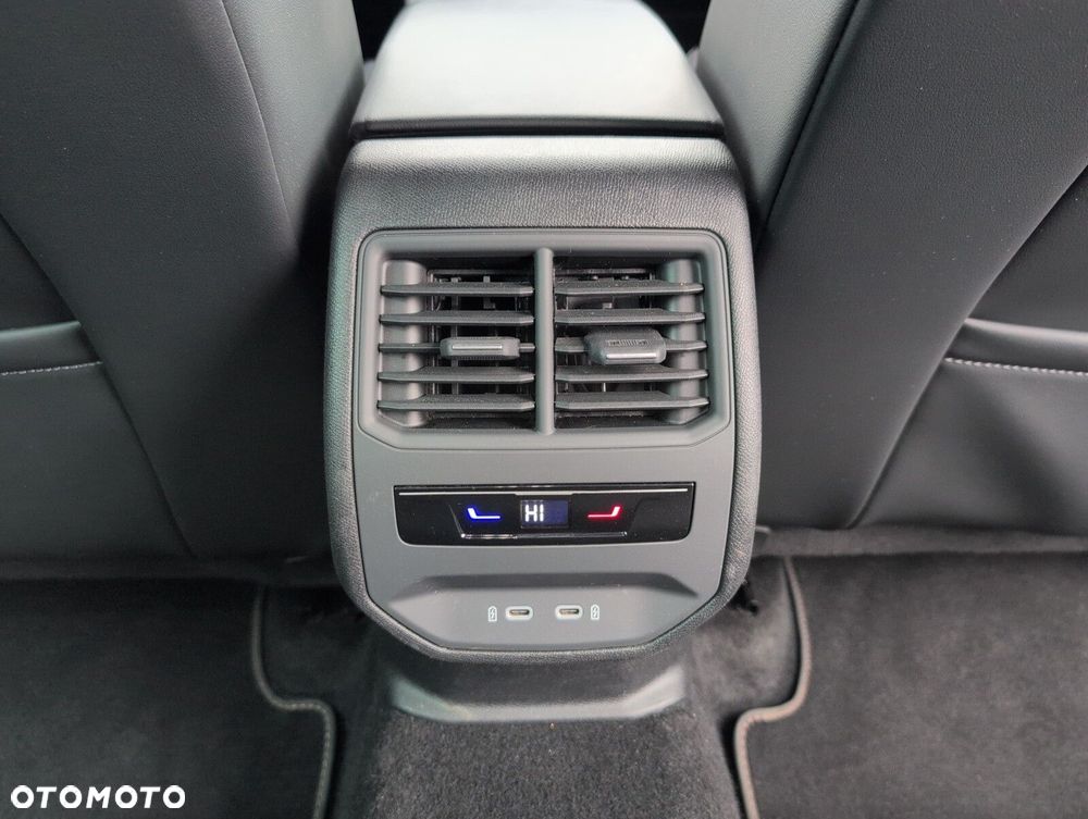 Cupra Leon 1.5 eTSI DSG - 12