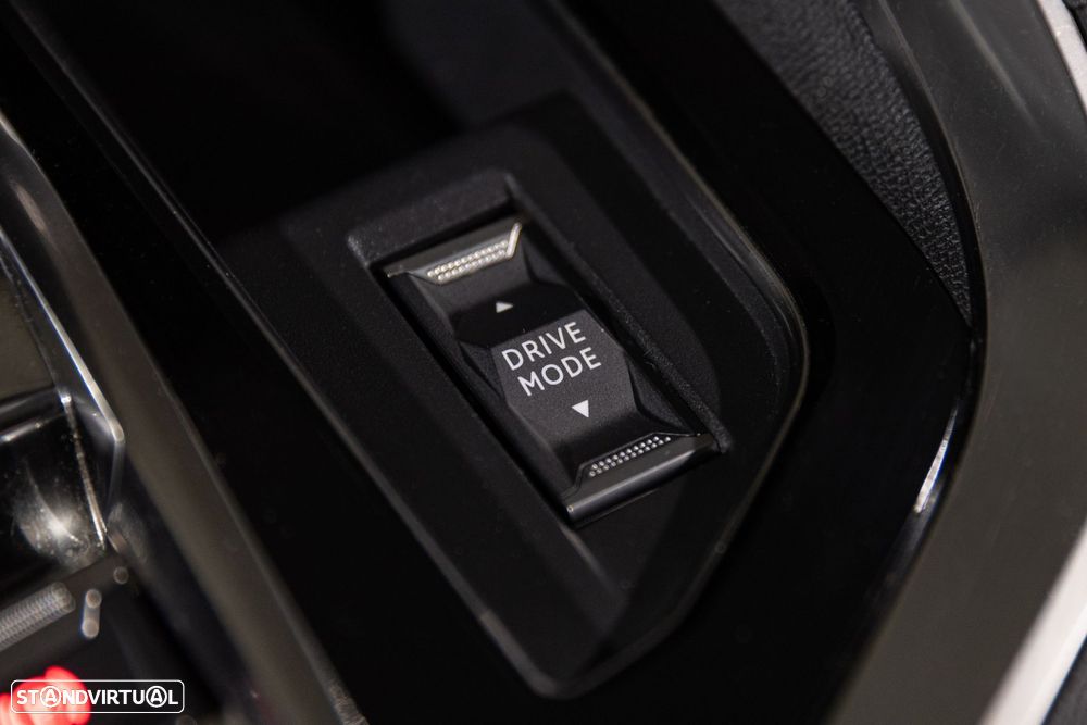 Peugeot 3008 1.6 Hybrid Allure Pack e-EAT8 - 21