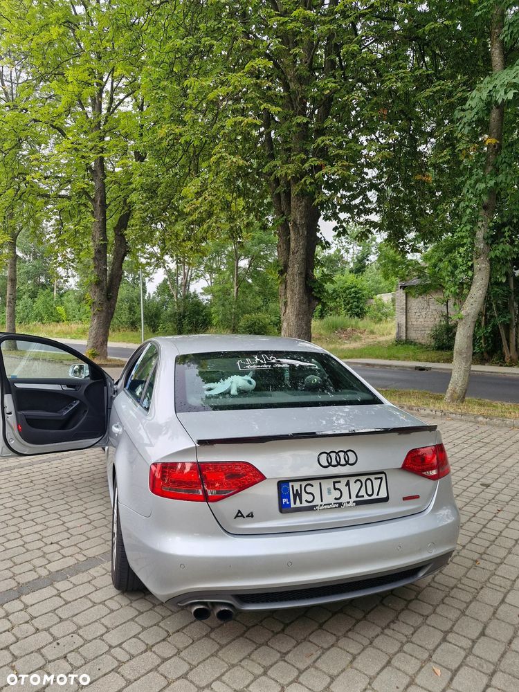 Audi A4 Limousine 1.8 TFSI Quattro Line - 2