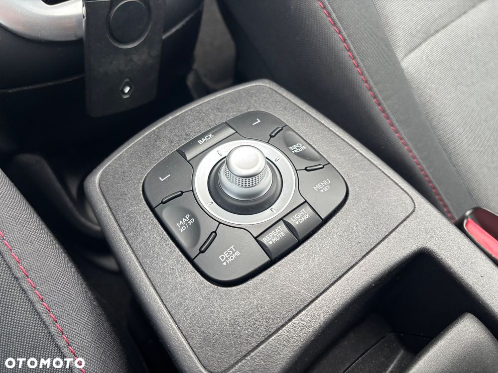 Renault Scenic - 16