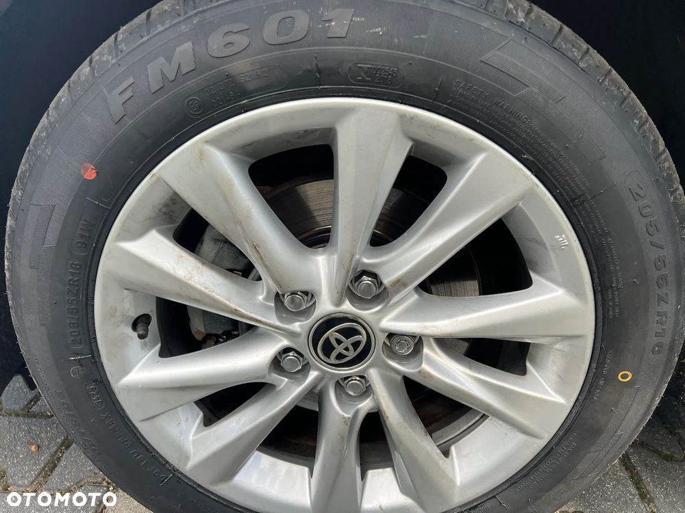 Toyota Corolla 1.8 Hybrid Active - 12