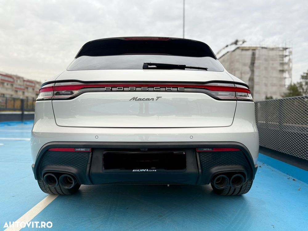 Porsche Macan T - 12