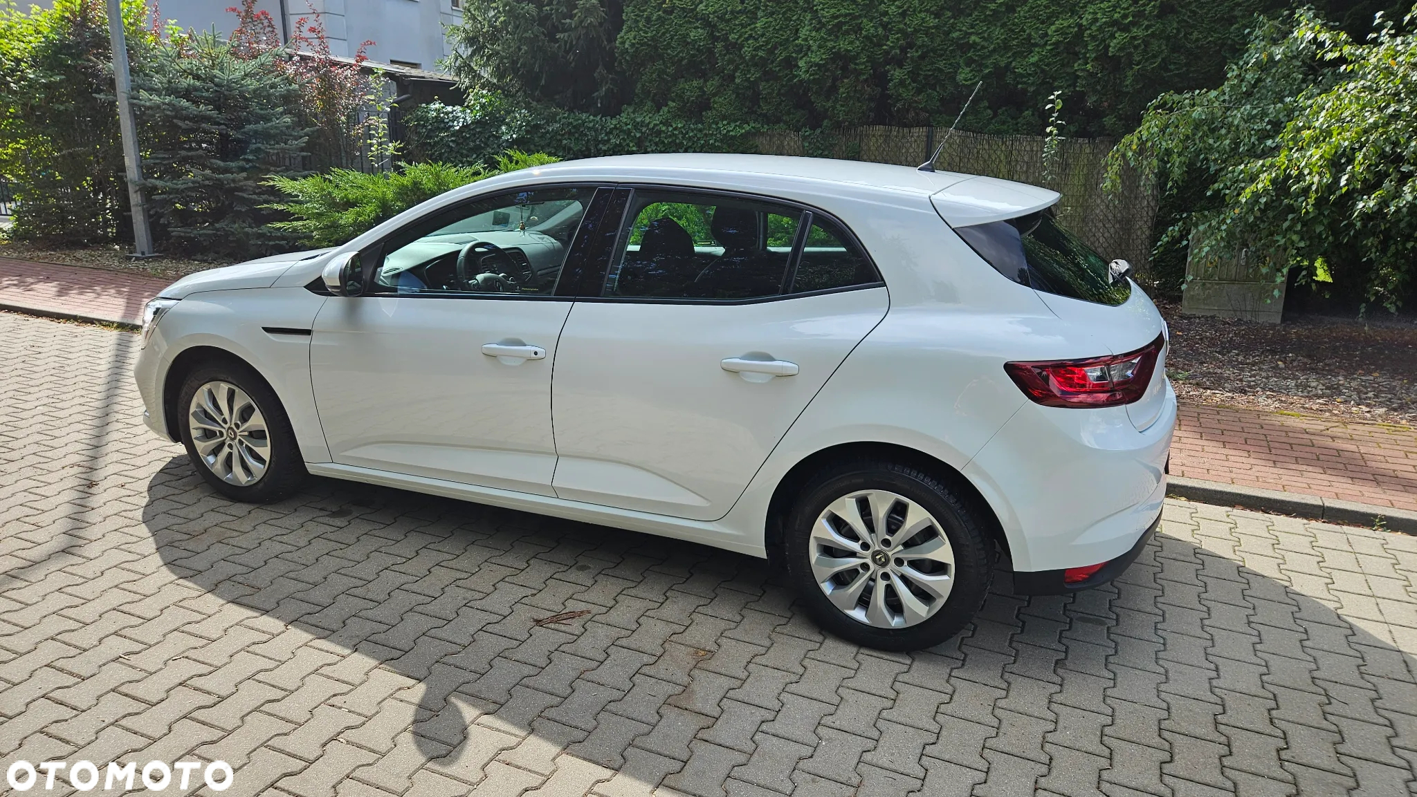 Renault Megane 1.3 TCe FAP Life - 11