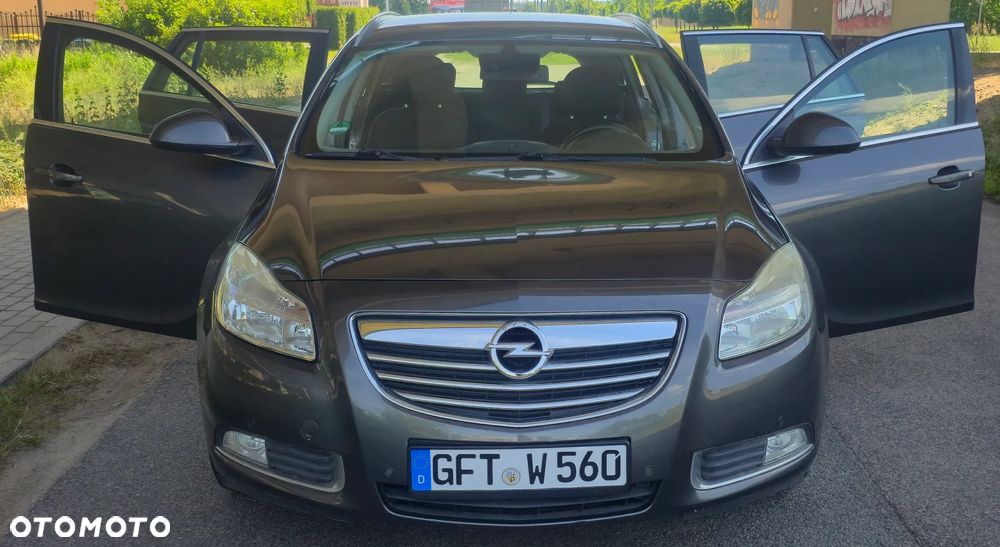 Opel Insignia 1.6 - 10