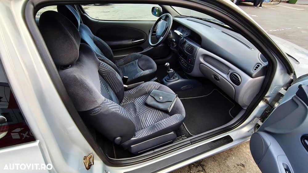 Renault Megane - 9