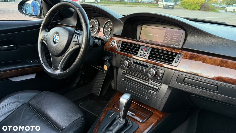 BMW Seria 3 325i Cabrio - 13