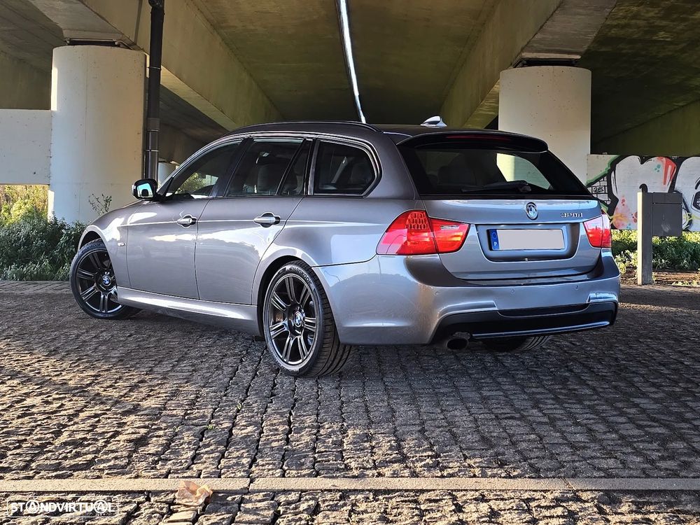 BMW 320 d Touring Auto - 2