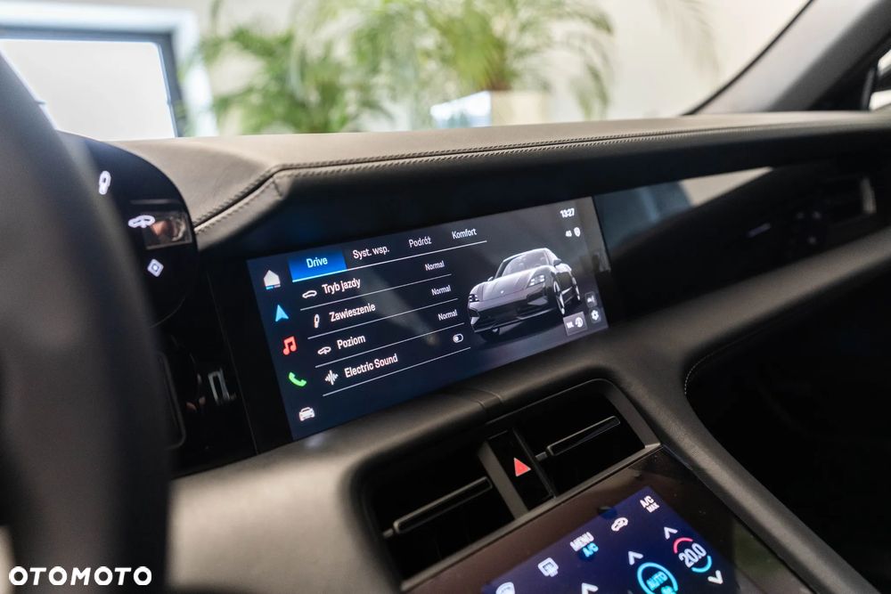 Porsche Taycan 105kWh Black Edition - 21