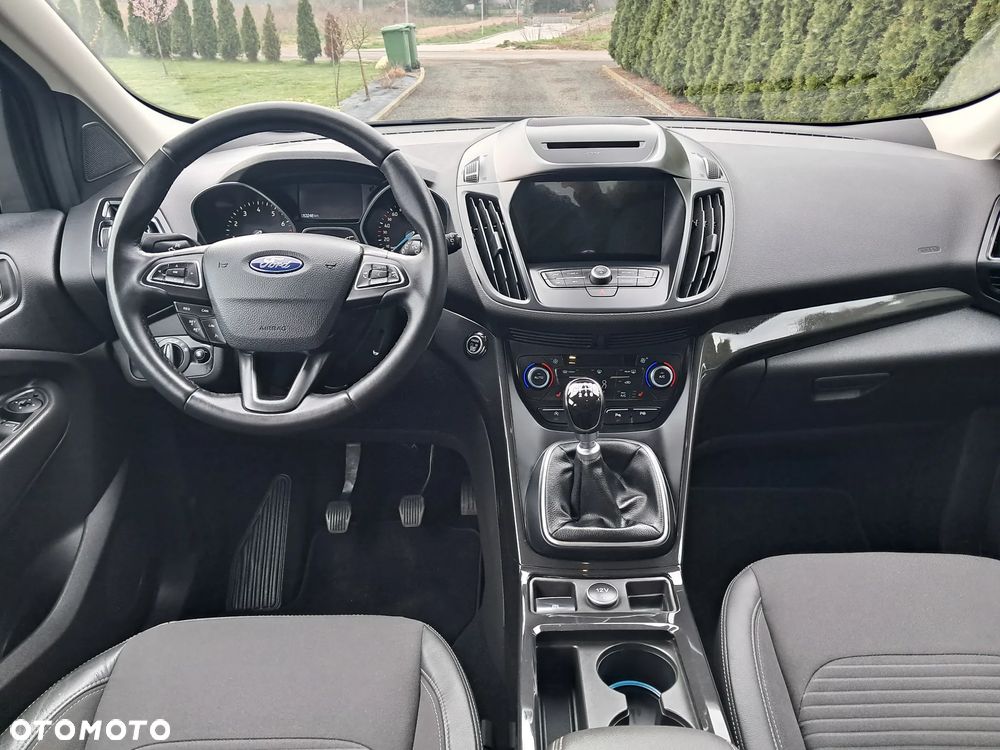 Ford Kuga 1.5 EcoBoost 2x4 Individual - 9