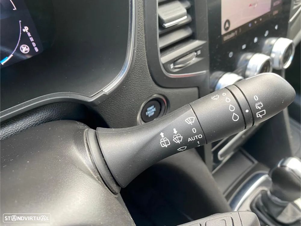 Renault Mégane Sport Tourer E-TECH Plug-in 160 INTENS - 40