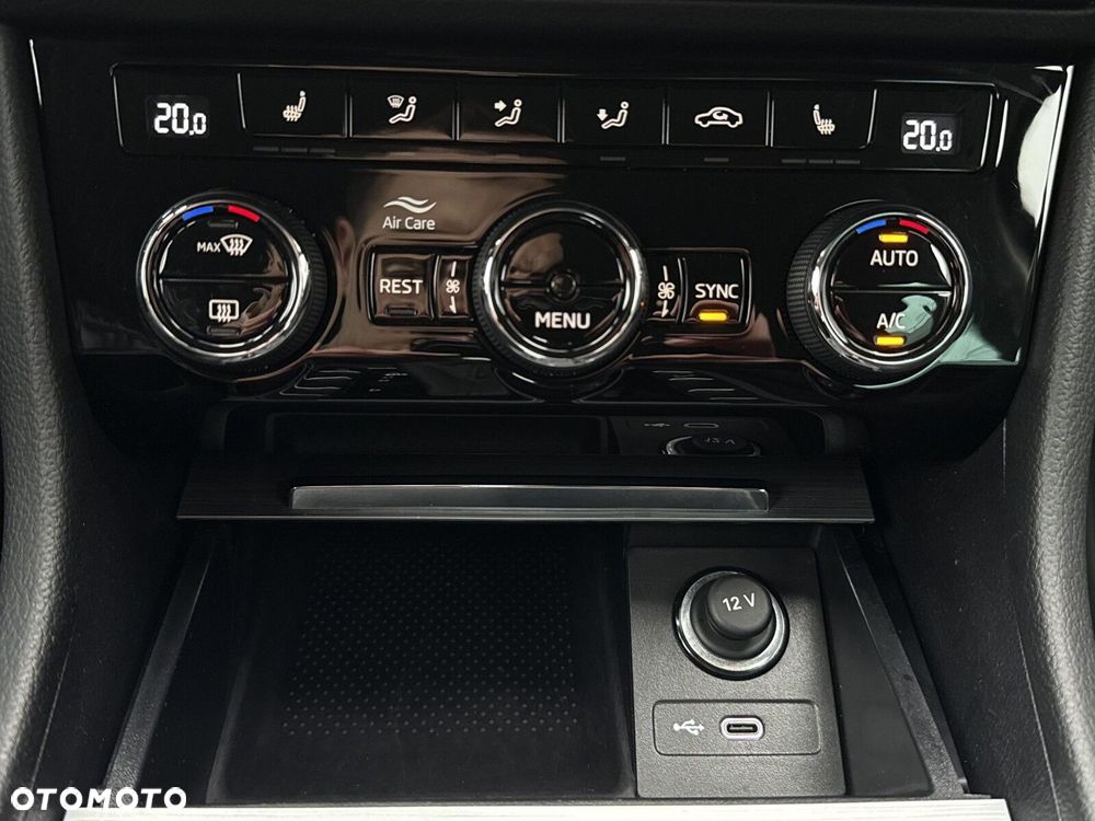 Skoda Superb 1.5 TSI Ambition DSG - 28